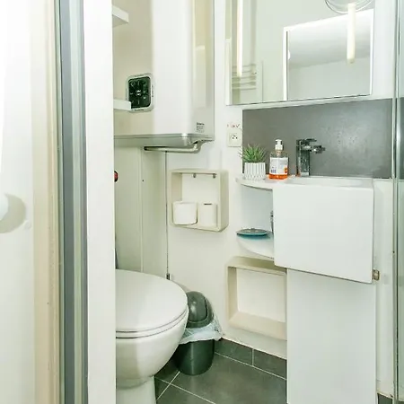 Studio Champs Elysees - Arc De Triomphe Apartment Paris